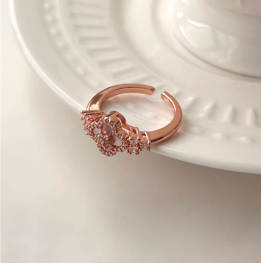Adjustable Size Sakura Cleef Ring